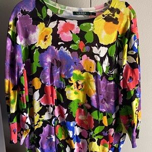 Pullover Sweater with vibrant colors